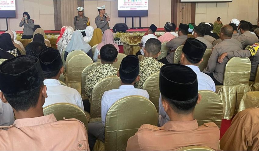 Kasat Lantas Polres Tapsel Gelar Sosialisasi Tertib Lalu Lintas dalam Operasi Zebra Toba 2024,AKP Danil Saragih : Pentingnya peran Aktif Seluruh Lapis