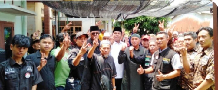 Abdul Rani Makan Siang Bersama Warga Kota Medan di Jalan Sei Agul