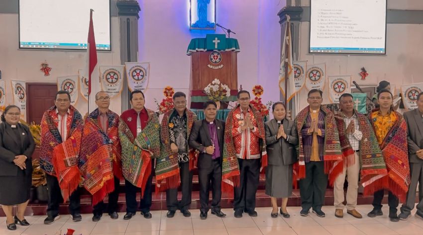 Pjs Wali Kota menghadiri acara Sinode ke-14 HKIP
