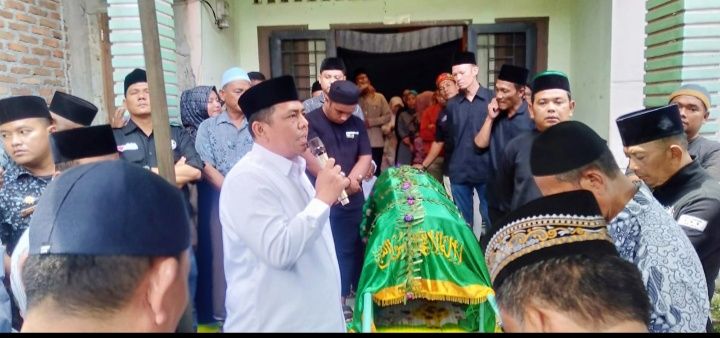 Melayat Di Rumah Duka Almarhum Irwan Rangkuti, Ini Kata Cawawako Abdul Rani