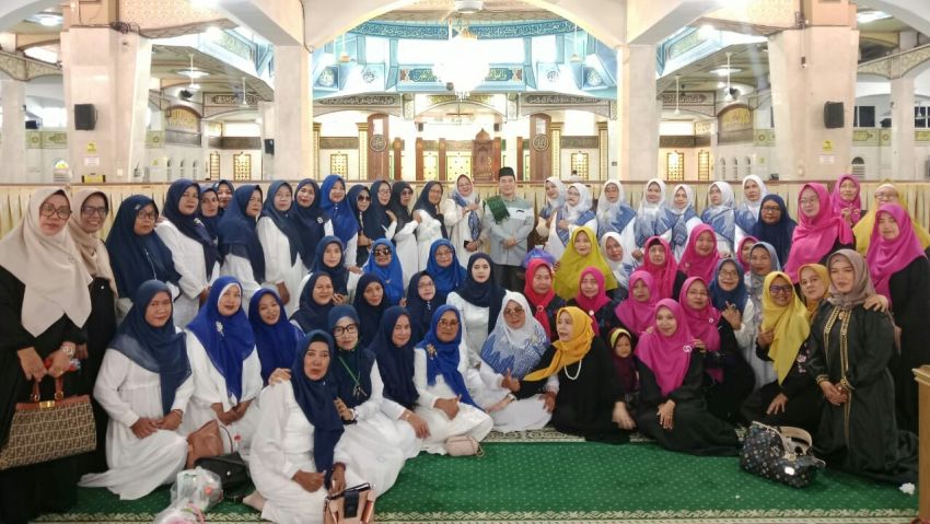 Komunitas Sahabat Shaleha (KSS) Pimpinan Hj.Fauziah Bancin Gelar Peringatan Maulid Nabi Muhammad SAW 1446 H