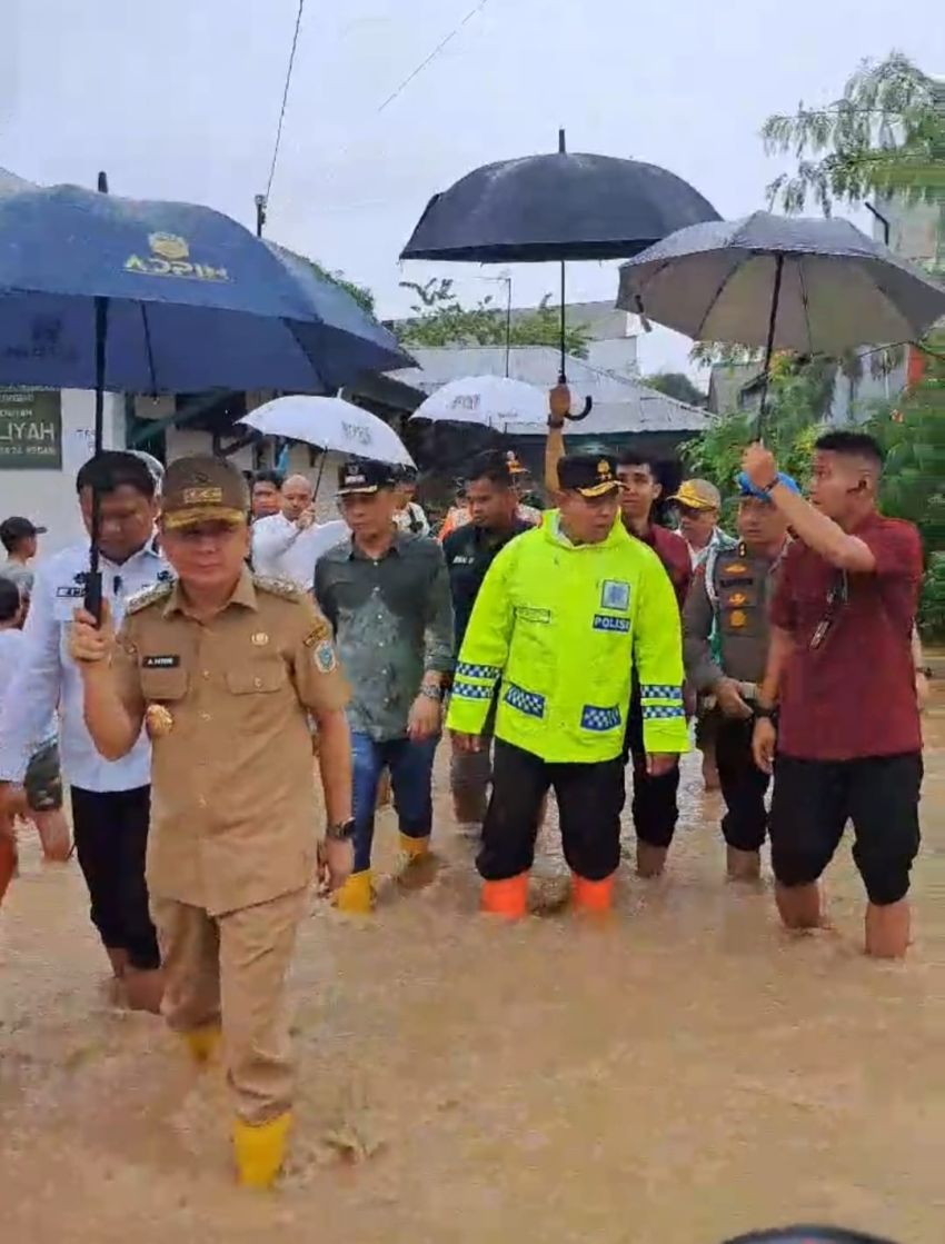 Banjir Hambat Pemungutan Suara, Polda Sumut Prioritaskan Keselamatan dan Hak Pilih Warga