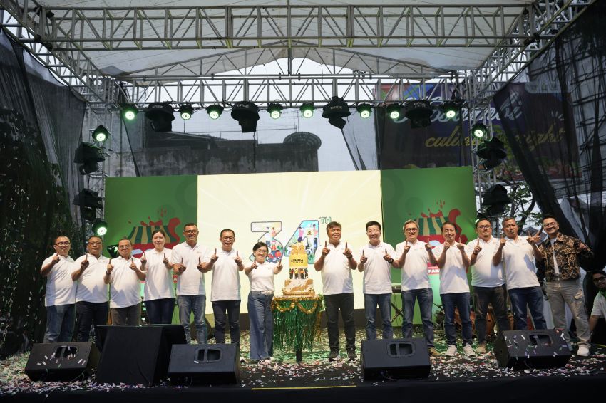 Adira Finance Rayakan HUT Ke-34 dengan Sinergi Bersama Sahabat di Festival Pasar Rakyat Bandung