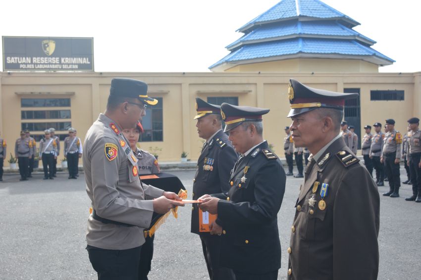 Perwira Polres Labusel Purna Bhakti, Ini Pesan AKBP Arfin Fachreza