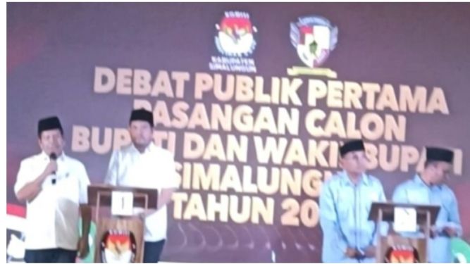 Debat Publik Pertama Calon Bupati dan Wakil Bupati Simalungun, RHS - AZI di nilai lebih Unggul