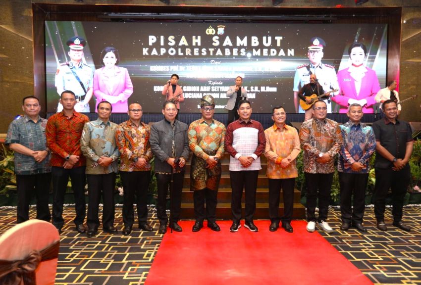 Ketua Sementara DPRD Kota Meda Hadiri Pisah Sambut Kapolrestabes Medan