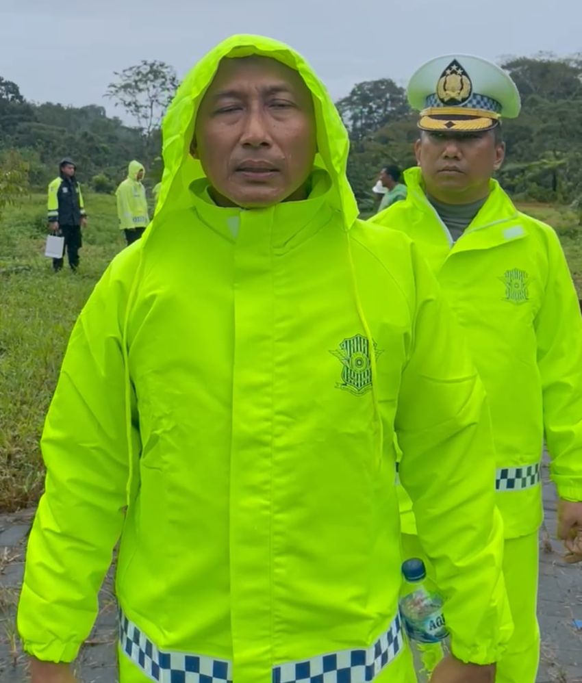 Jalur Medan-Berastagi Lumpuh Total Tertimbun Longsor, Ditlantas Polda Sumut Imbau Masyarakat Cari Jalan Alternatif!