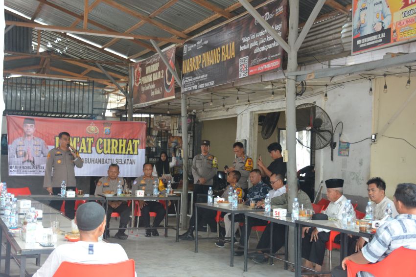 Polres Labusel Sampaikan Pesan Kamtibmas Dalam Jumat Curhat