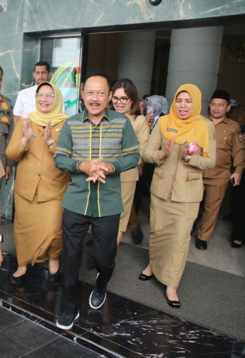 Sekdaprov Arief Trinugroho Tinggalkan Kantor Gubsu