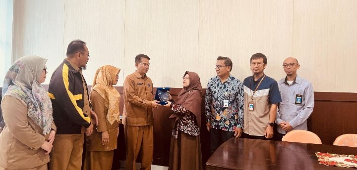 Pemkab Solok Peroleh Apresiasi dan Penghargaan Dari KPPN Solok