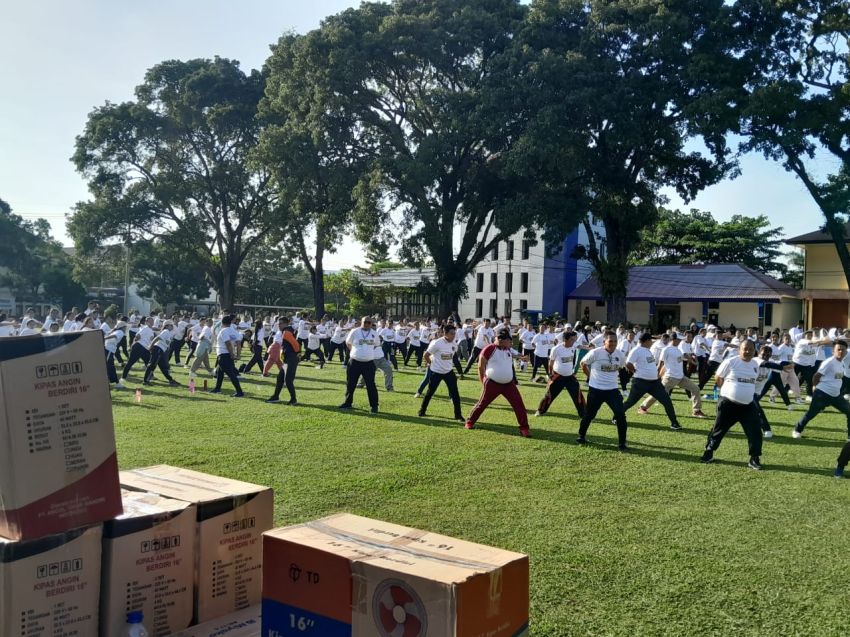 Meriahkan Pemuda Camp. GAMKI Pematangsiantar Gelar Jalan Santai dan Senam