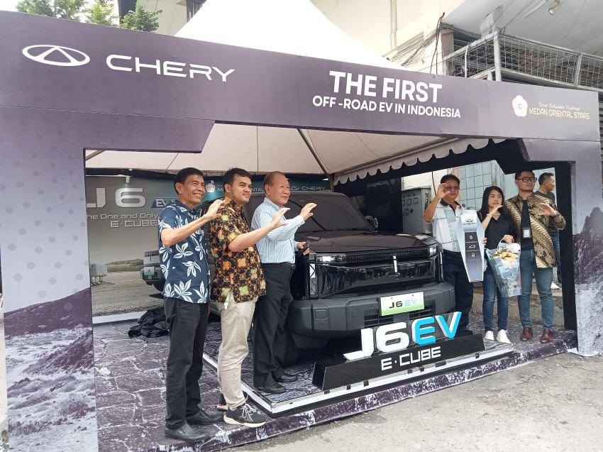 SUV Listrik Tangguh Chery J6 Kini Hadir di Medan