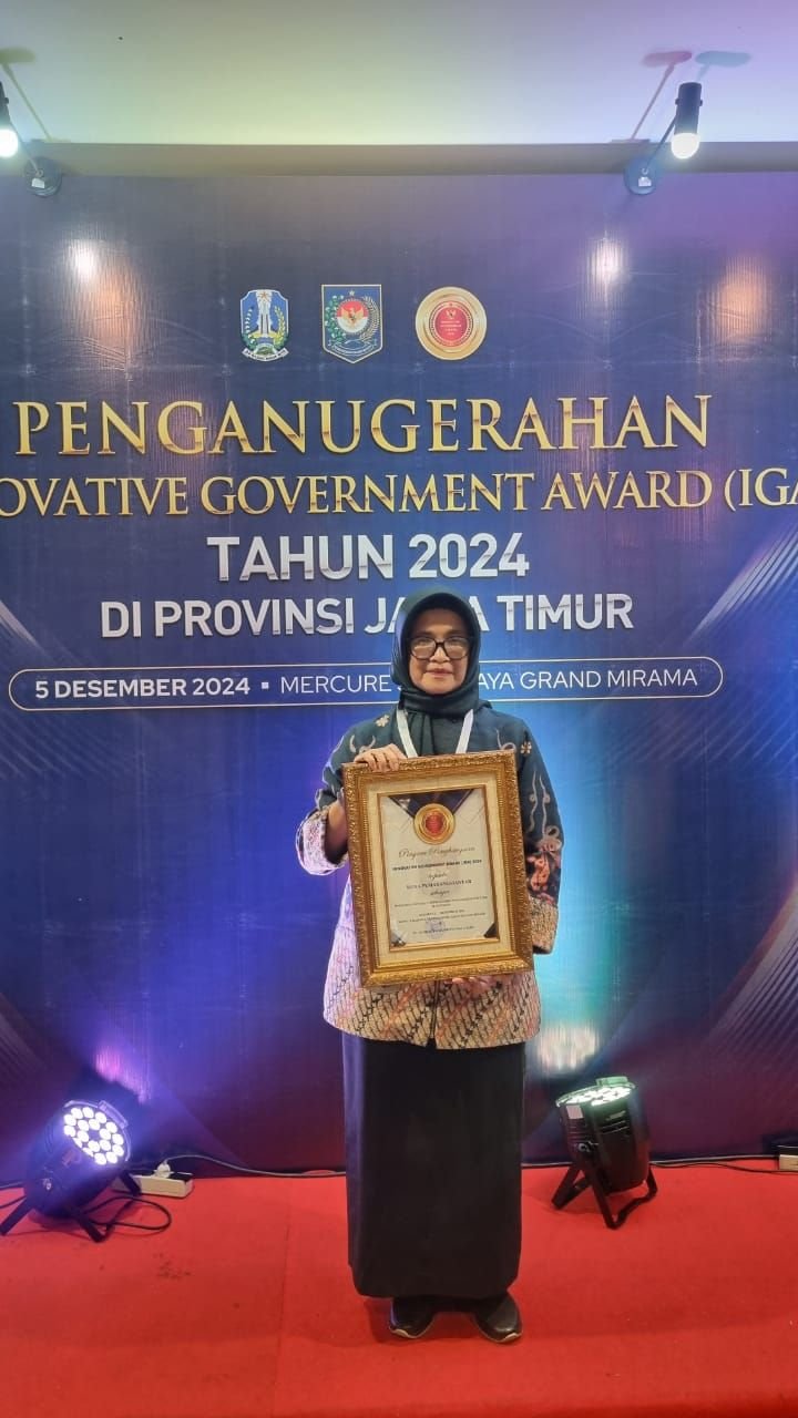 Wali Kota menerima penghargaan ajang Innovative Government Award (IGA) 2024