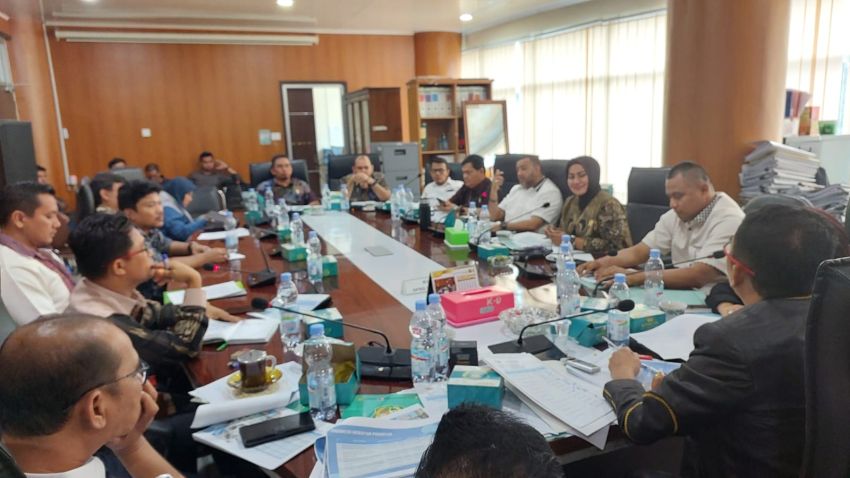 Terungkap Rapat DPRD Medan Masih Ada Warga Medan Harus Gunakan Rakit Seberangi Sungai Menuju Sekolah