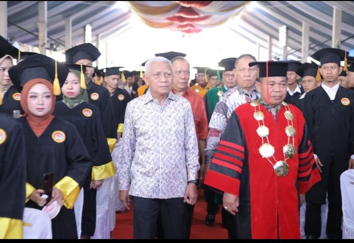 Bupati Asahan Hadiri Wisuda Sarjana XXXIII/Magister IV UNA