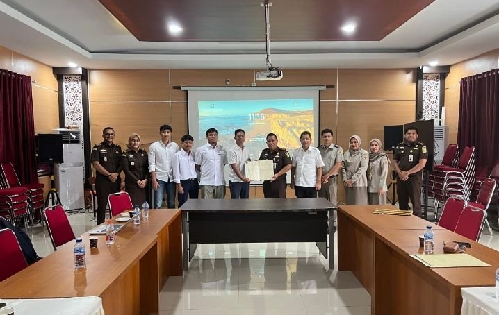 Berhasil Amankan Aset, Kantah Aceh Besar Serahkan 26 Sertipikat Kepada PLN UIP SBU