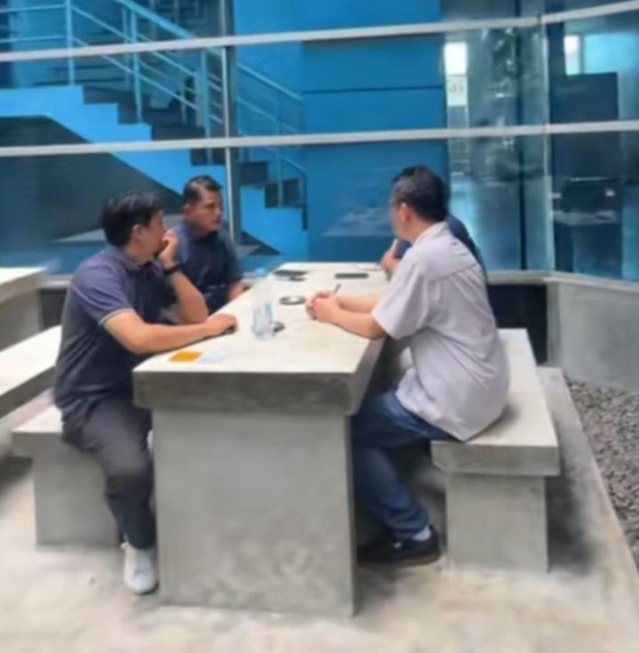 Wakil Bupati Solok Jon Firman Pandu Berserta Rombongan Berdiskusi dengan Pihak Smesco.