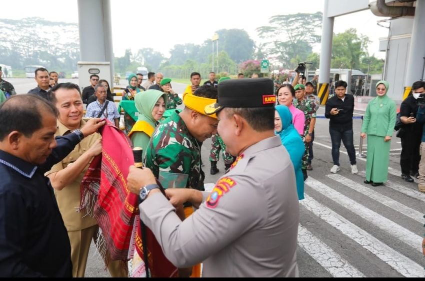 Penyambutan Meriah Pangdam I/BB: TNI-Polri Perkuat Sinergi di Sumut