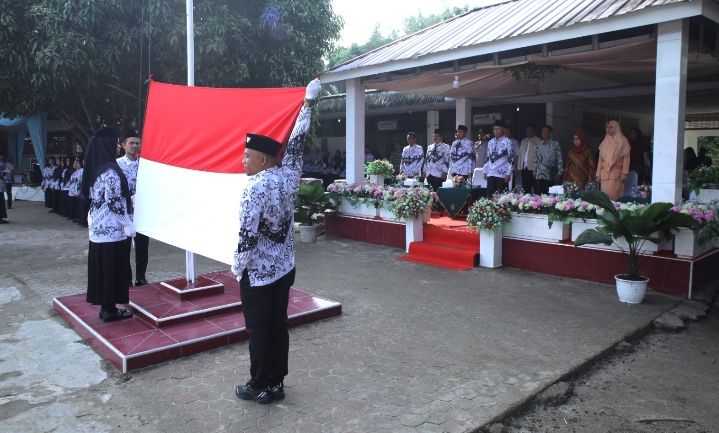 HUT ke 60 PGRI dan Hari Guru Nasional Tahun 2024, Bupati Asahan Hormati Jasa Para Guru