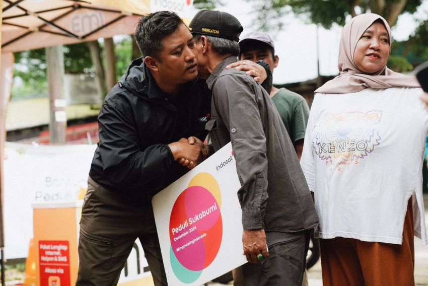 Tanggap Darurat Bencana Alam di Sukabumi, Indosat Ooredoo Hutchison Turun Tangan Salurkan Bantuan Kemanusiaan
