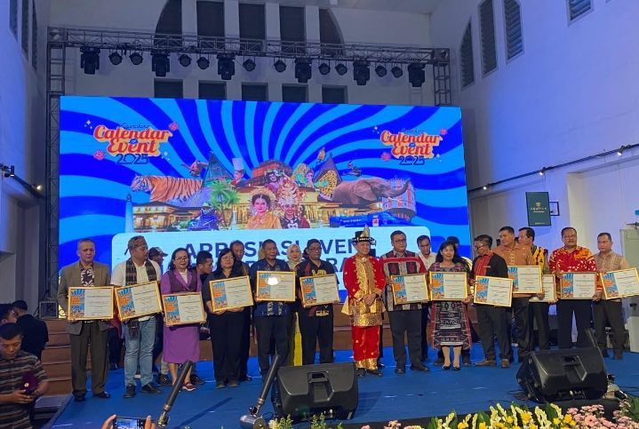 Pemkab Pakpak Bharat Terima Piagam Penghargaan Dari Pj.Gubsu