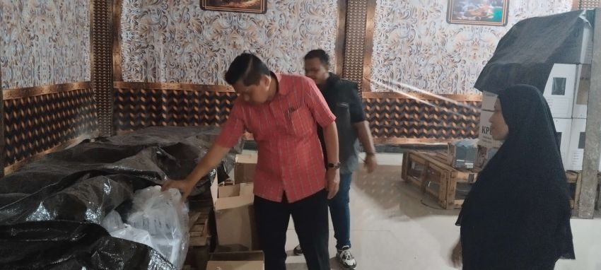 Bawaslu Sumut Monitoring Gudang Logistik KPU Tanjungbalai
