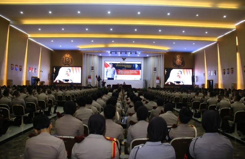 “Kadiv Humas Polri Bekali Taruna Akpol 2025 dengan Strategi Kehumasan di Era Digital”