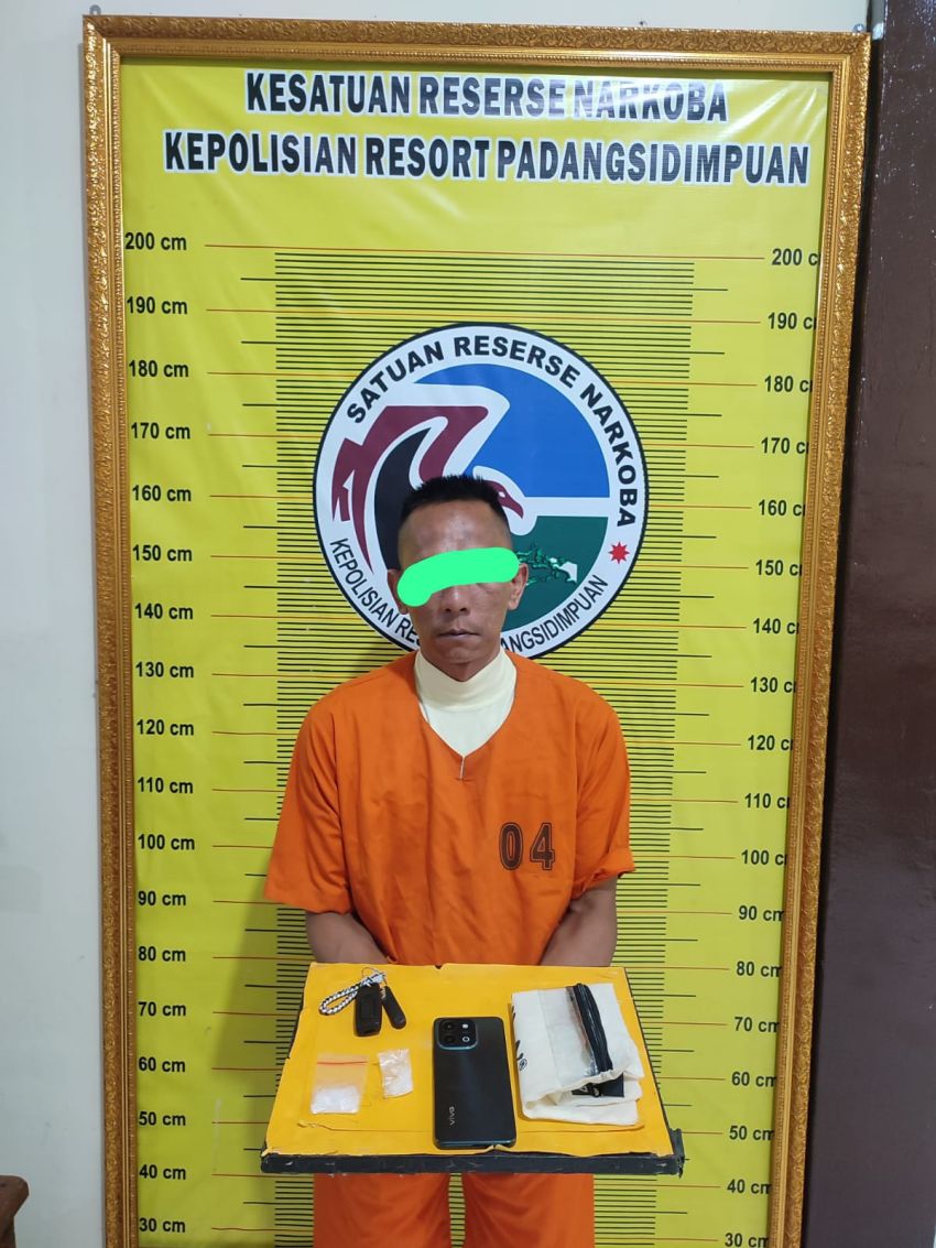 Satres Narkoba Polres Padangsidimpuan Bekuk Seorang Pria Diduga Pengedar Narkoba Barbut Sabu 6,17 Gram, Dua Tersangka Buron