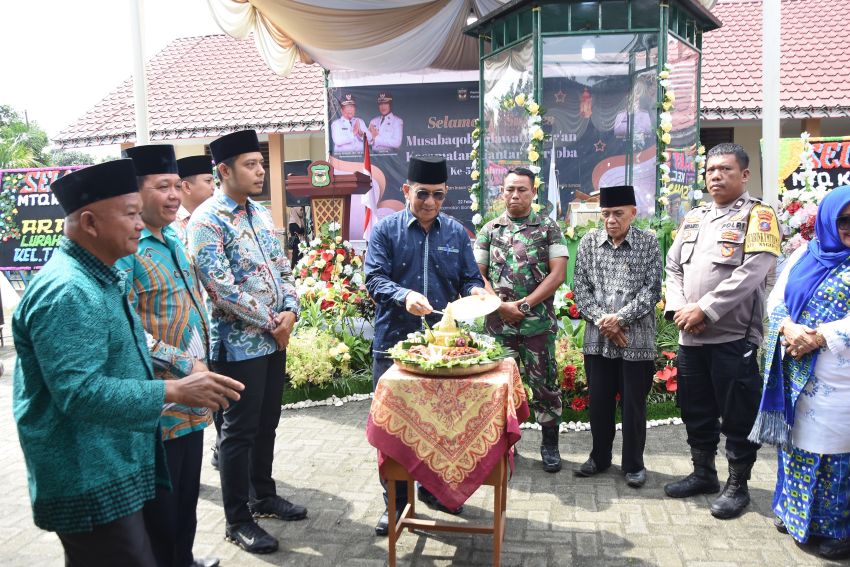 Wali Kota Pematangsiantar Wesly Silalahi MKn membuka secara resmi MTQ ke-57 Tingkat Kecamatan Siantar Martoba