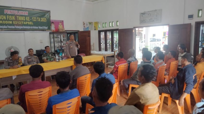Pentingnya Penyuluhan Hukum dan Kamtibmas dalam Program TMMD untuk Masyarakat Desa Simanuldang Palas