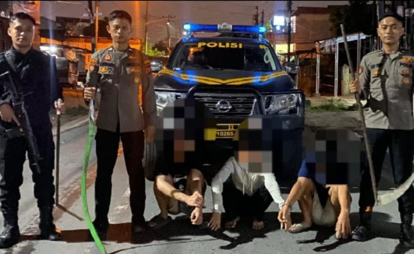 Polisi Amankan 3 Pelaku Tawuran & Beberapa Barang Bukti Sajam Disita