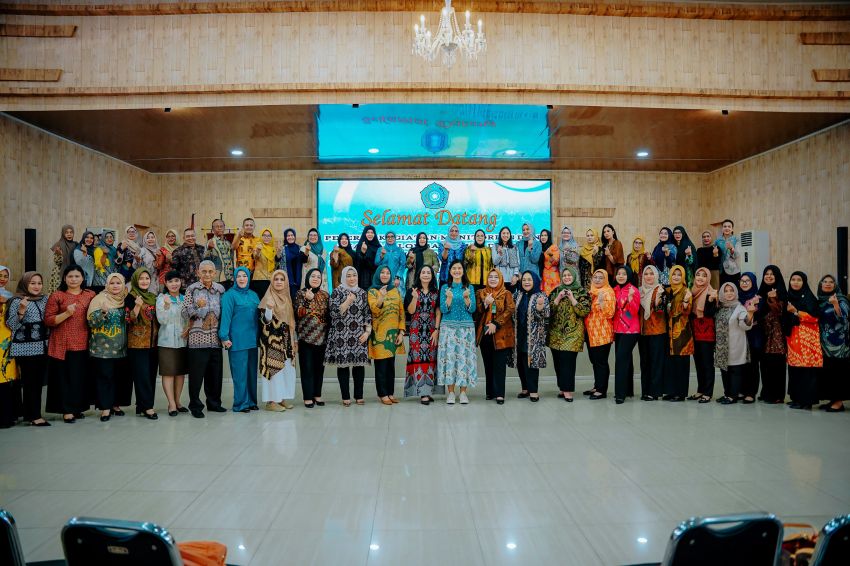 Sebelum Berpisah, Kahiyang Ayu Beri Saran & Masukan Agar Kelurahan Juara Lomba HKG PKK Sumut