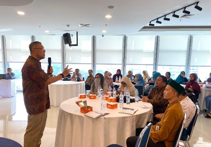 FOZ Sumut dan IMZ Gelar Seminar Check Your Leadership Untuk Pegiat Zakat di Sumut