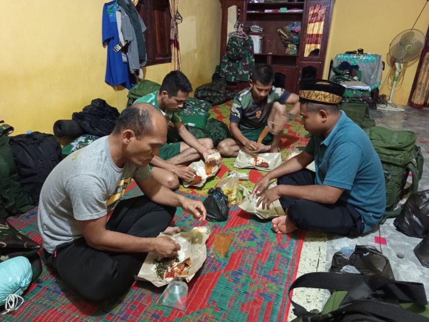 Semangat Tak Kenal Lelah! Satgas TMMD 123 di palas Kodim 0212/Tapsel Tetap Bangun Desa di Tengah Puasa Ramadhan