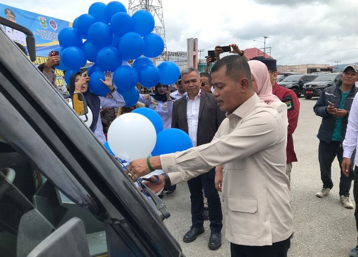 Bupati Solok Launching TPID Angkutan Barang Gratis dan Bus Sekolah Gratis