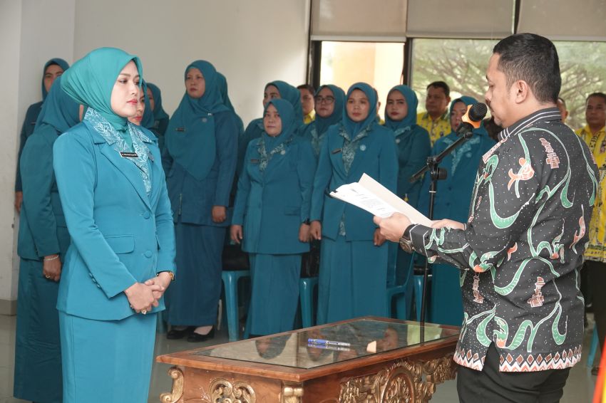 Kukuhkan Pengurus TP-PKK Paluta Masa Bakti 2025-2030, Ini Harapan Bupati Reski Basyah Harahap