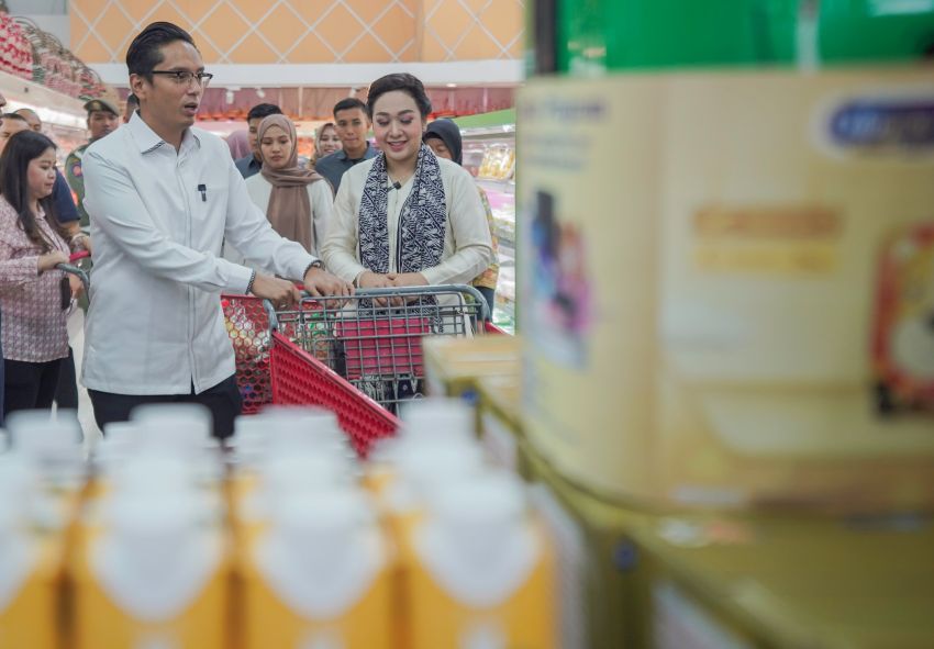 Tinjau Brastagi Supermarket dan Temukan Permen Tidak Jelas Tanggal Kedaluarsanya