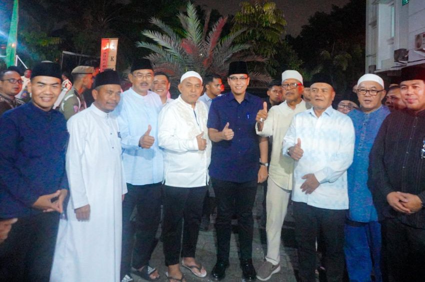 Buka Puasa Bersama Ribuan Jamaah Masjid Musabbihin, Rico Waas: Kebersamaan Sangat Berarti Dukung Pembangunan Medan