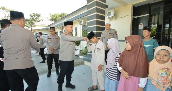 Terus Tabur Kebaikan, Kapolres Sergai Rutin Santunin Anak Yatim dan Bagikan 200 Paket Takjil di Bulan Ramadhan