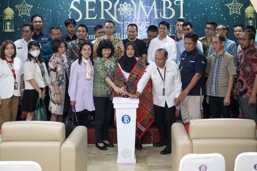 Wakil Wali Kota membuka secara resmi Kick Off Semarak Rupiah Ramadan dan Berkah Idul Fitri di Kantor Perwakilan Bank Indonesia