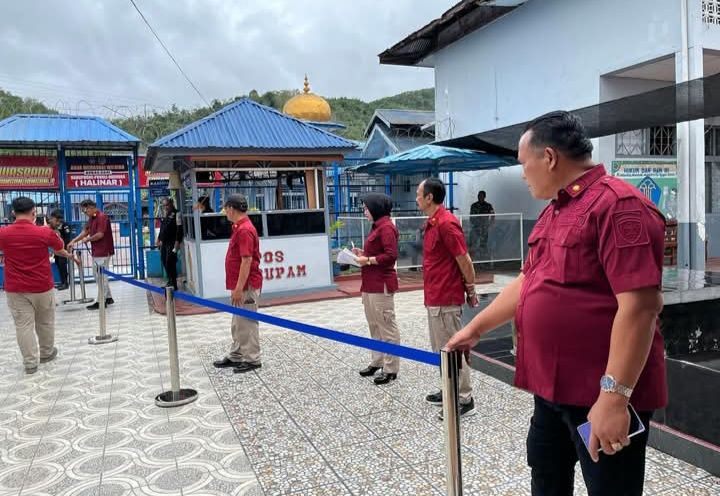 Jelang Idul Fitri 1446 H, Kalapas Padangsidimpuan Pantau Persiapan Pelaksanaan Layanan Kunjungan
