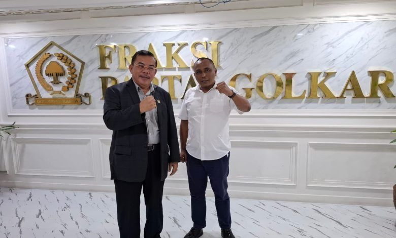Mangihut Sinaga Acungi Jempol Buat Jaksa Agung,  Kuak Permainan Oplosan BBM