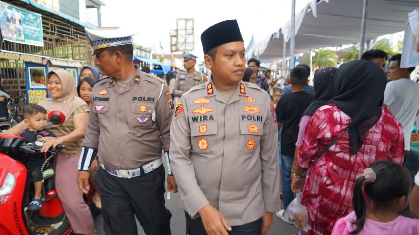 AKBP Dr. Wira Prayatna Turun Langsung Lakukan Pengecekan Aktivitas Ramadhan Fair Padangsidimpuan