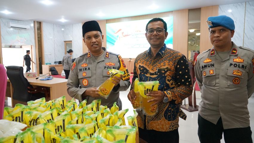 Bazar Ramadhan Polisi Presisi Polres Padangsidimpuan Hadirkan Sembako Murah untuk Masyarakat