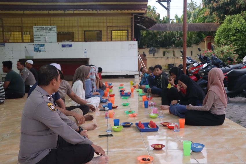 Berkahnya Ramadhan Polresta Deli Serdang Buka Puasa Bersama Masyarakat