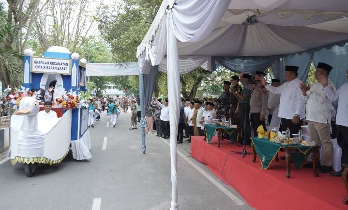 Bupati Asahan Melepas Parade Kafilah MTQ ke-56 Tingkat Kabupaten Asahan