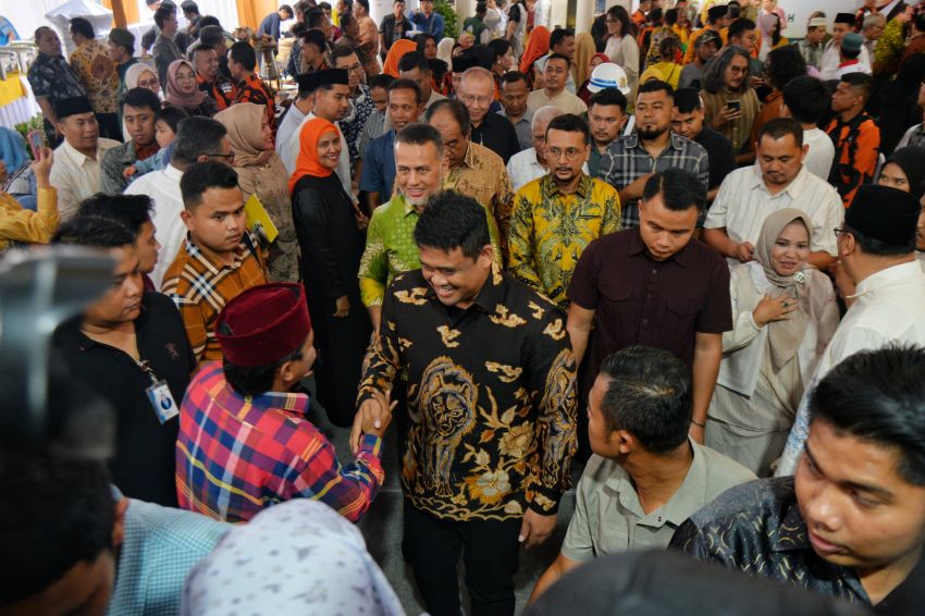 Ribuan Masyarakat, Tokoh dan Gubernur Hadiri Halal Bihalal Anggota DPR RI Ijeck