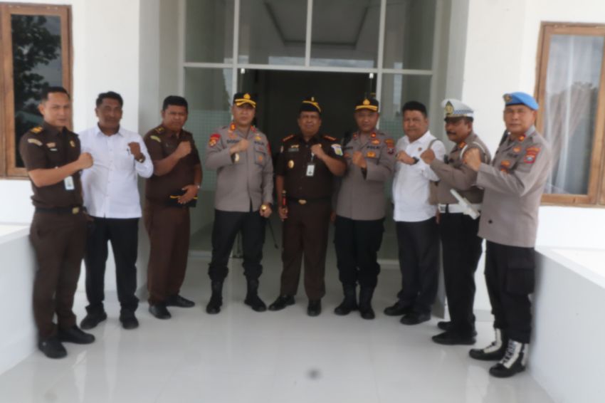 Jalin Silaturahmi, AKBP Dodik Yuliyanto Kunker Ke Kejari Palas