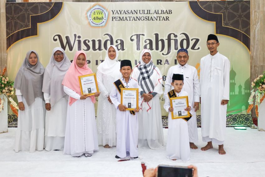 Wisuda Tahfidz Yayasan Ulil Albab Pematangsiantar,Ini Kata Wakil Walikota