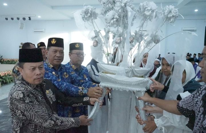50 Jemaah Calon Haji Anggota KORPRI Kabupaten Asahan di Upah -Upah